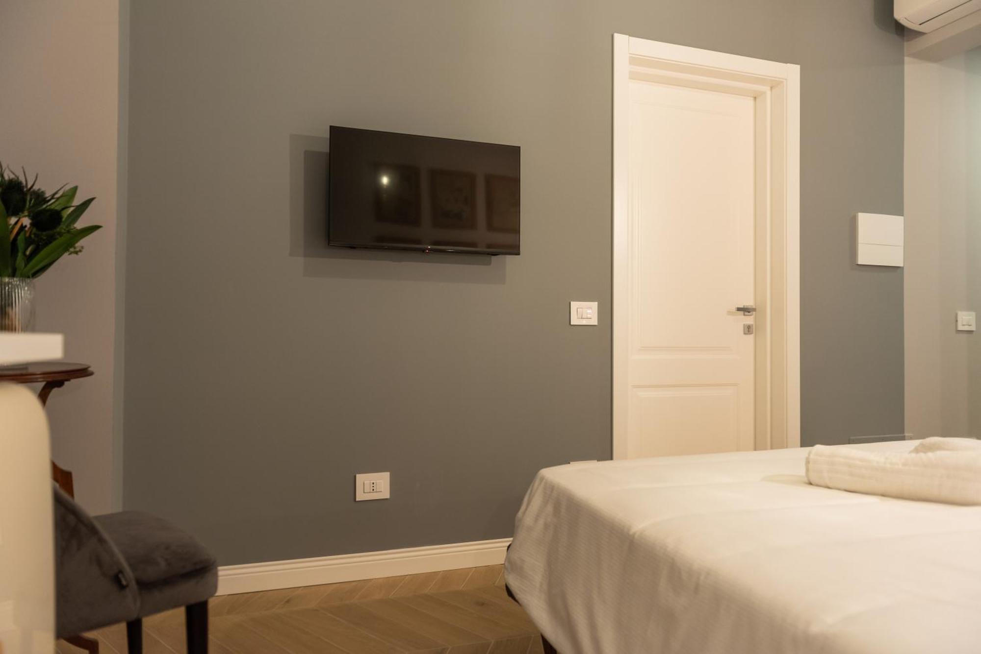 Sophia Boutique Suites Trieste Ngoại thất bức ảnh