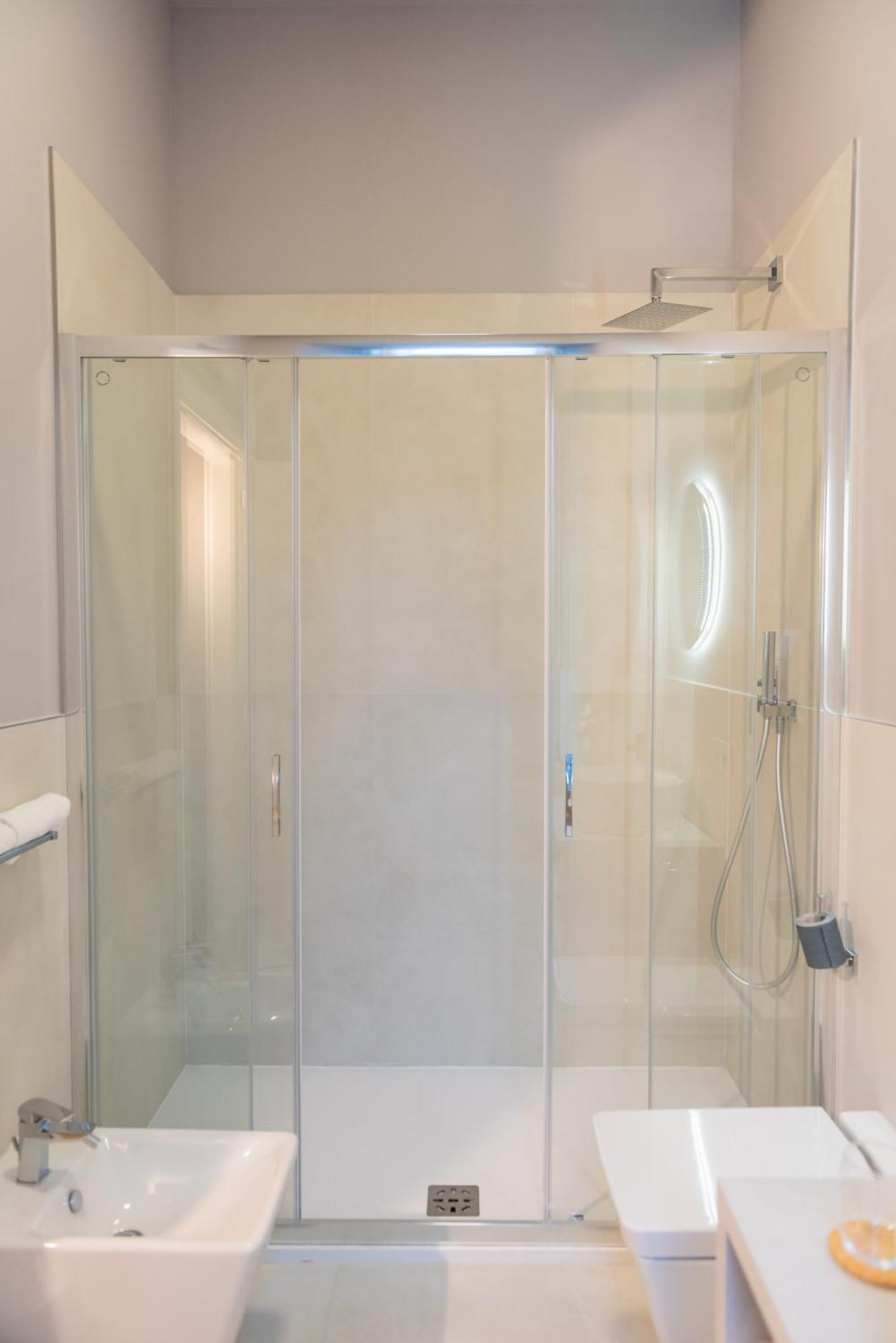 Sophia Boutique Suites Trieste Ngoại thất bức ảnh
